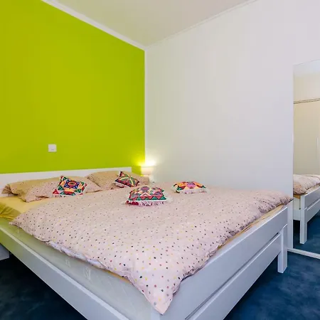 Luce Πανσιόν 4*